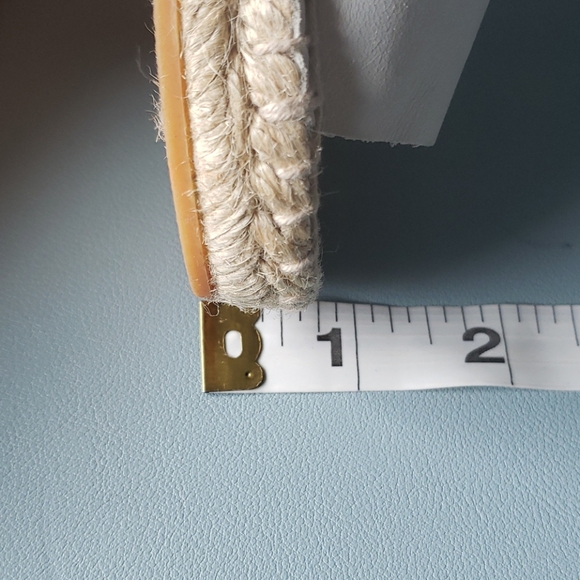 Charles David White Leather Espadrille Wedge - 38 - Picture 7 of 7